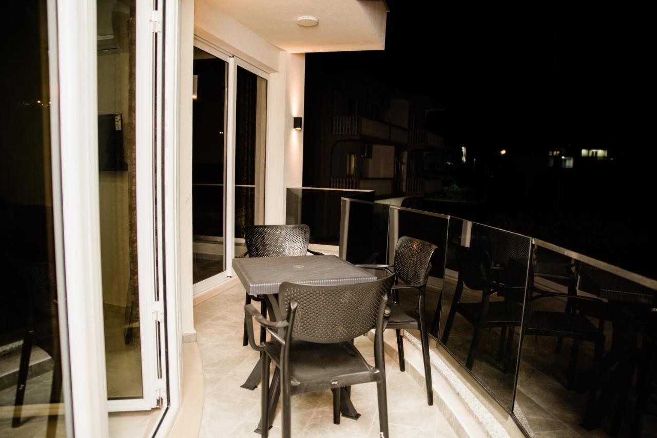 M&H Apartments Ulcinj Quarto foto