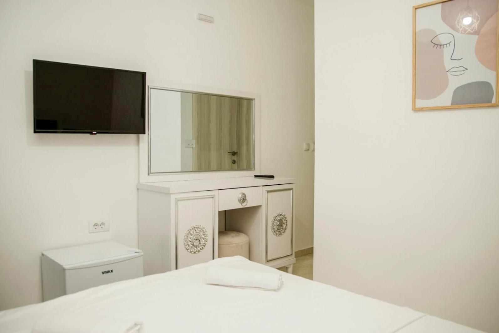 M&H Apartments Ulcinj Quarto foto